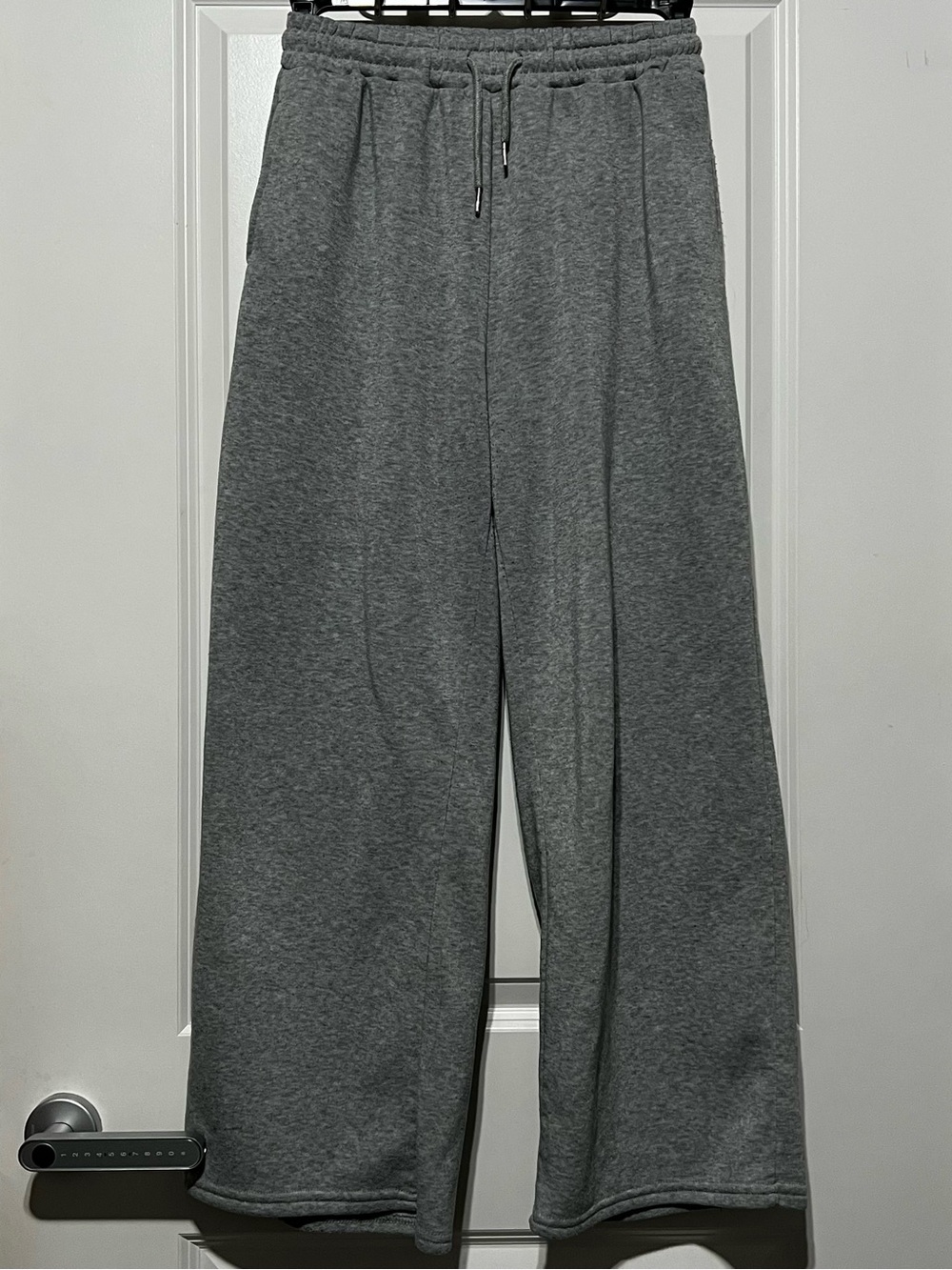 SHEIN Women’s Wide Leg Fleece Sweatpants in Heather Gray